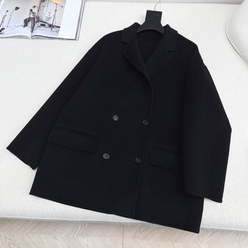 Pra*a outwear